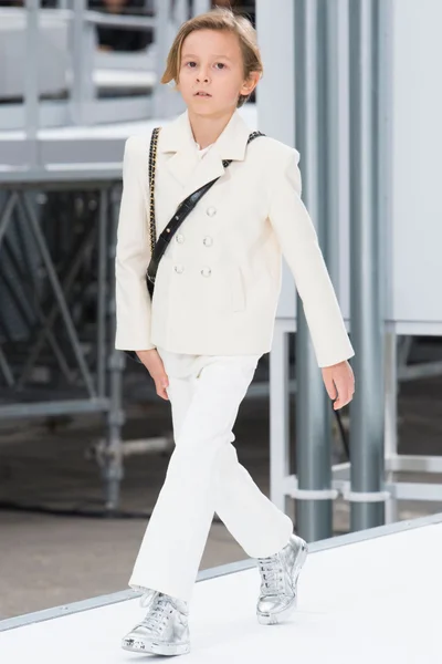 Look 42